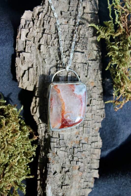 Agate Cutout Pendant